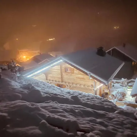 Le Blanc Nordique Chalet *