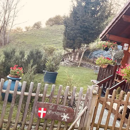Le Blanc Nordique Chalet *