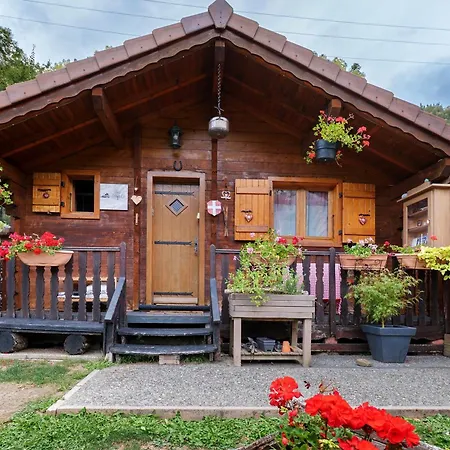 Le Blanc Nordique Chalet Le Bouchet-Mont Charvin